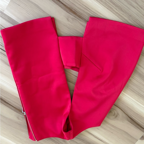 Rejina Pyo Bold Red Garment - Picture 3 of 6